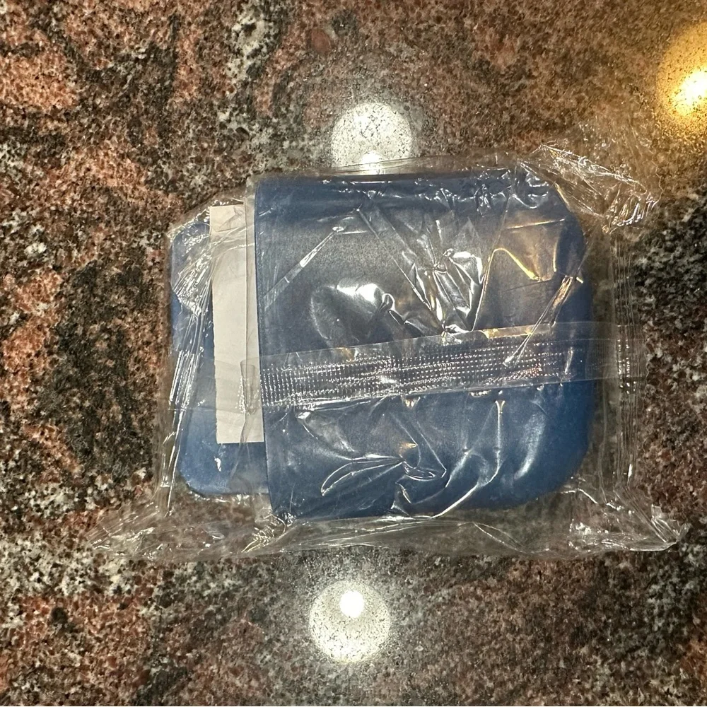 NWT Sticky back phone holder